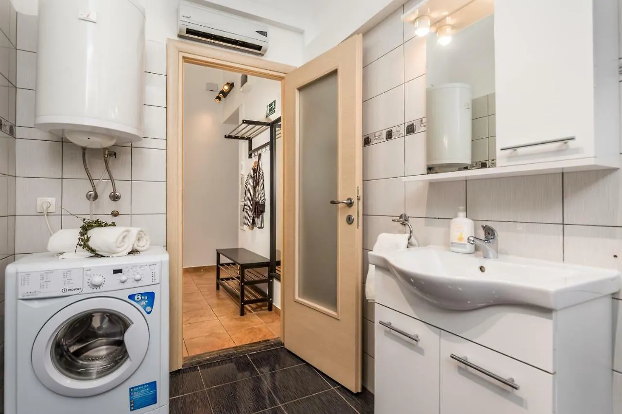 Molo Longo Apartments Rijeka 0*,  Chorvatsko