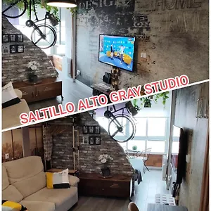 Saltillo Alto Gray Studio. Vistas Al Mar Y Piscina Apartment Torremolinos